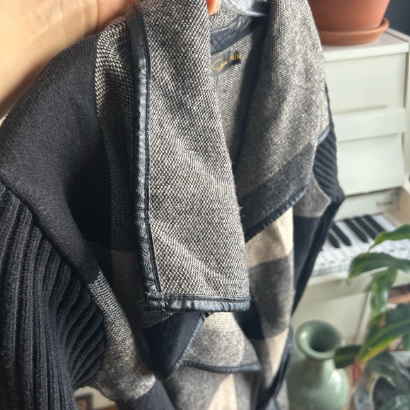 Goa Black And Beige Plaid Knit Sweater Jacket With Faux Leather Trim Medium - Picture 13 of 16